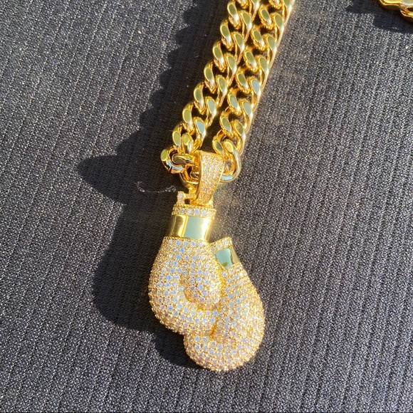 Gold Chain Cuban Necklace 8mm and Icy Boxing Gloves Pendant Set - Picture 4 of 8